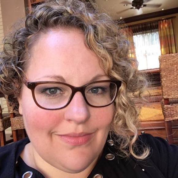 Meet your Posher, Renae - Picture 1 of 1